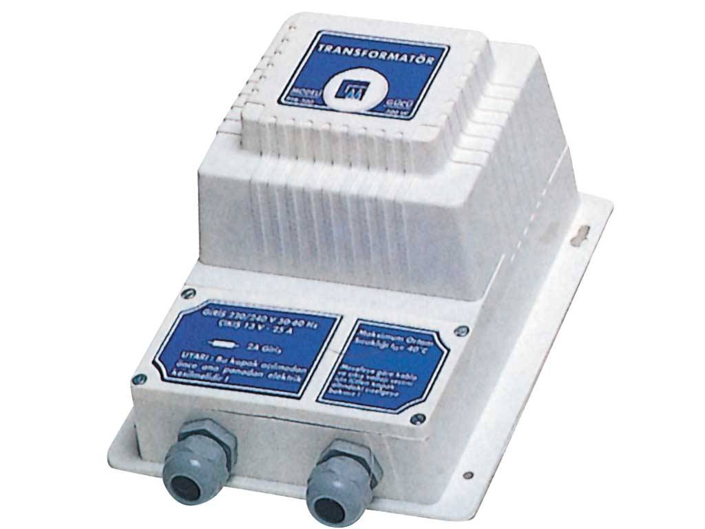 600 W / 230-24 V Outlet Transformer